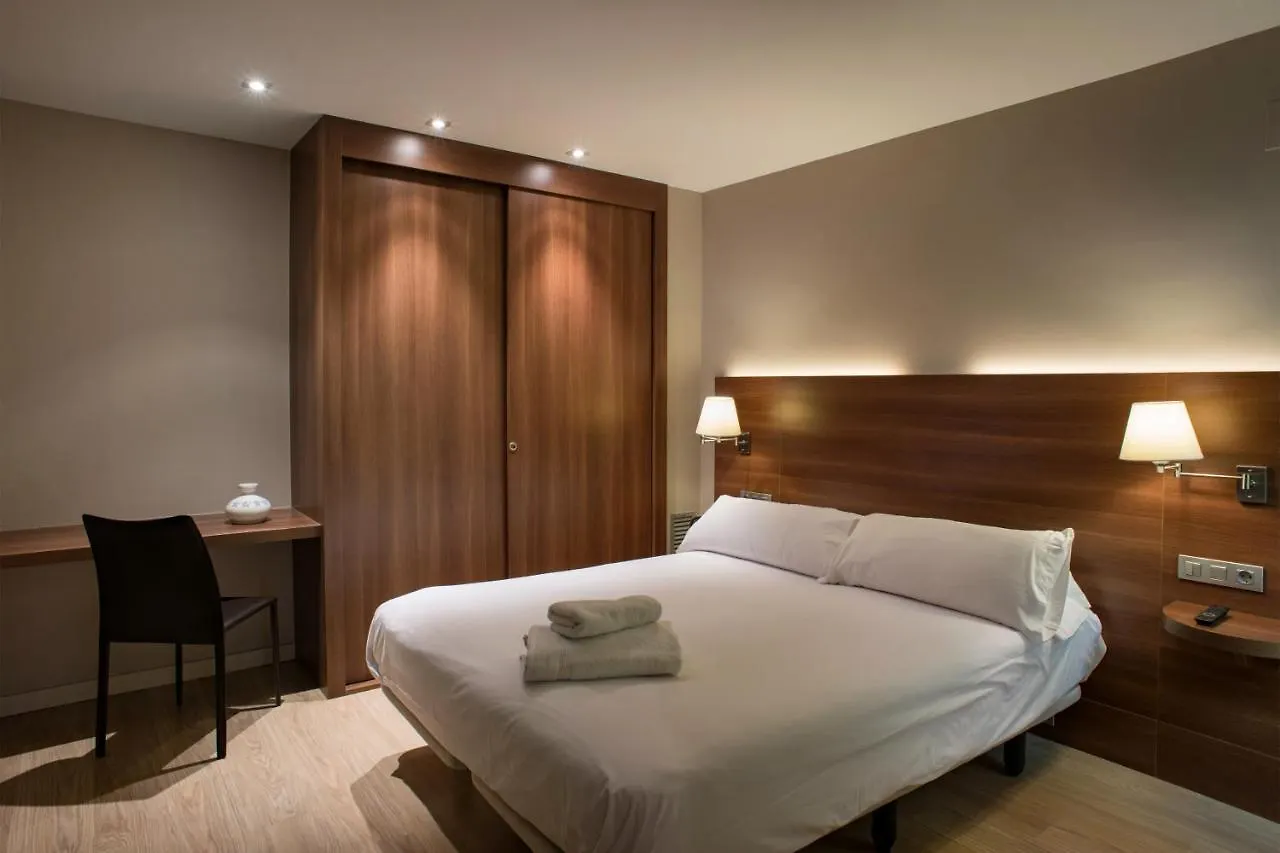 Ibis Styles Figueres Ronda Hotel
