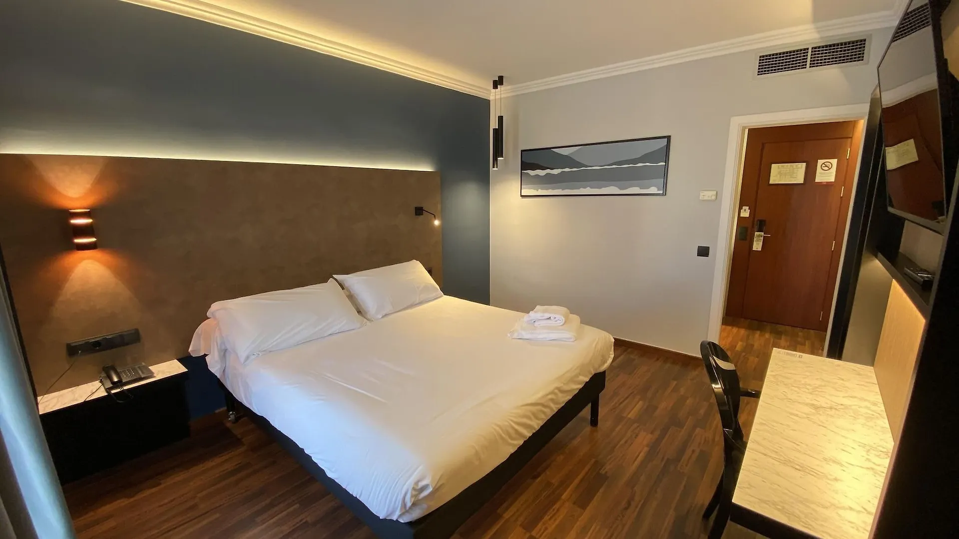 Ibis Styles Figueres Ronda Hotel