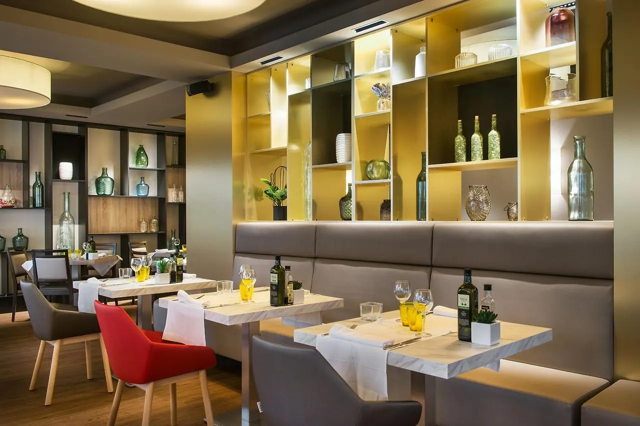 Ibis Styles Figueres Ronda Hotel